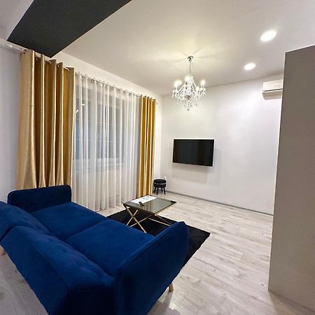 Luxury Apartment In บราติสลาวา ภายนอก รูปภาพ