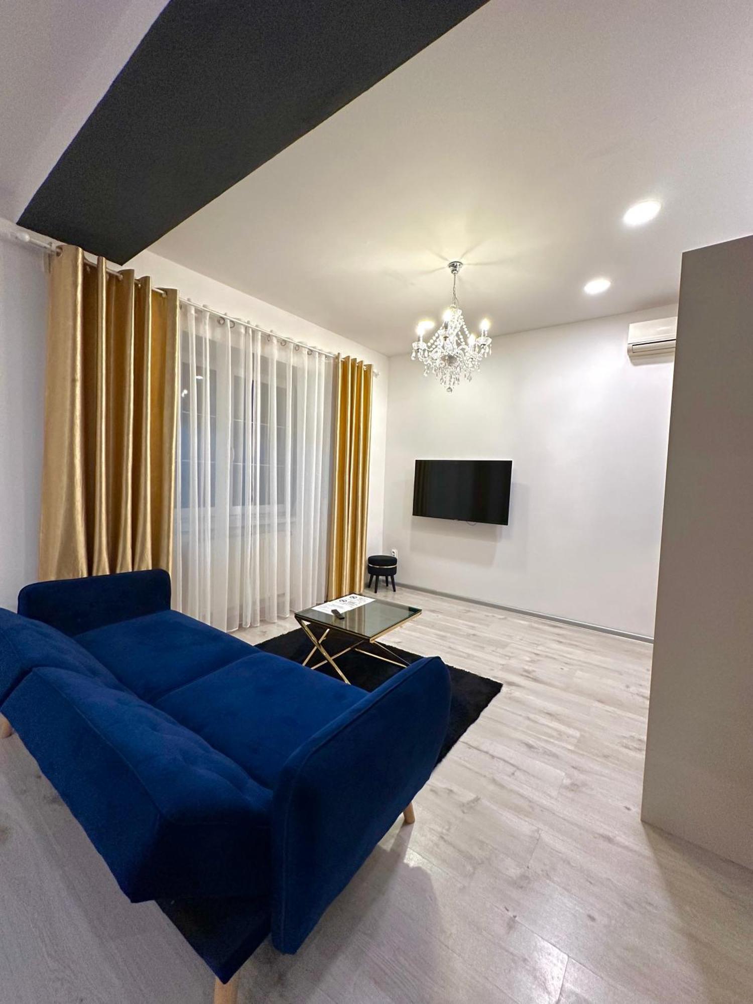 Luxury Apartment In บราติสลาวา ภายนอก รูปภาพ